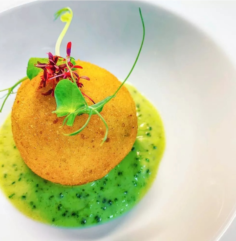Arancino su salsa verde
